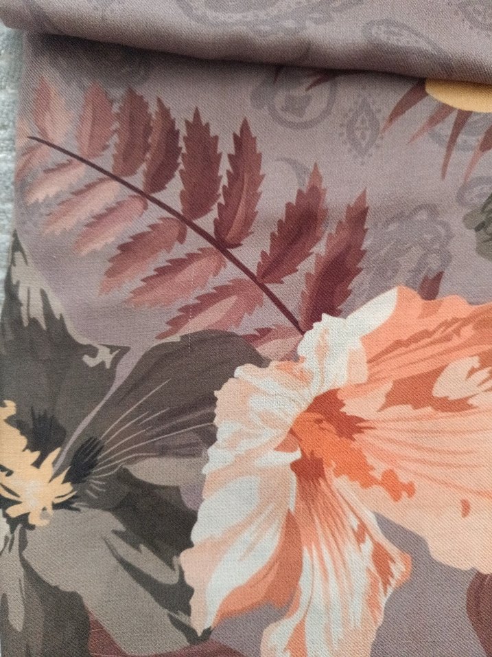 V1969 Italia Başörtü Şal - Görsel 5