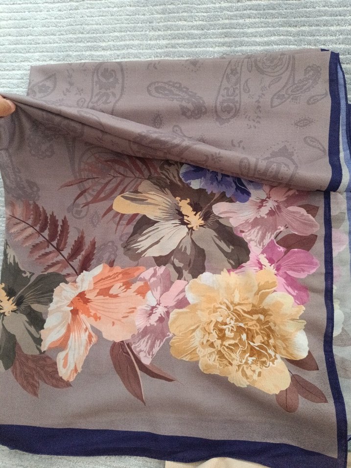 V1969 Italia Başörtü Şal - Görsel 4