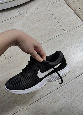 38,5 Beden Orijinal nike spor ayakkabı