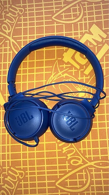 JBL 500 kablolu kulaklık