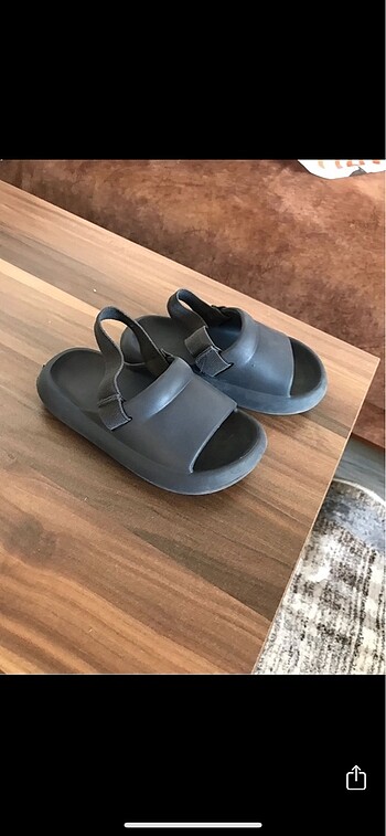 22 Beden siyah Renk Zara sandalet