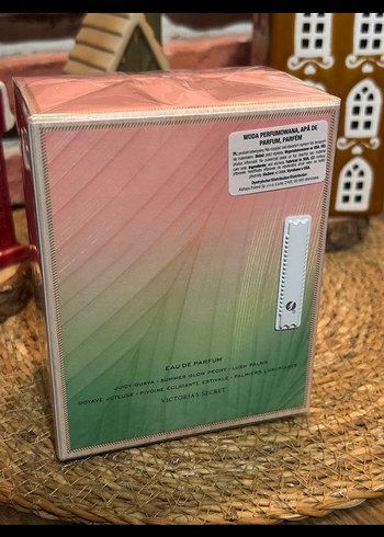 Victoria's Secret Bombshell Escape Kadın Parfümü 50 ml - Görsel 3