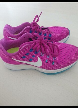 Pembe nike spor ayakkabı