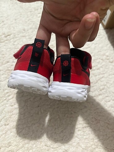 21 Beden kırmızı Renk Nike bebek ayakkabısı