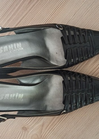 37 Beden Klasik Siyah Vintage Topuklu Ayakkabı