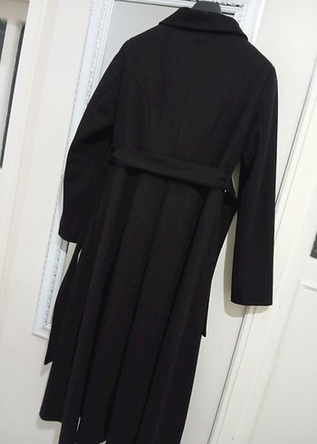 Uzun Siyah Düğmeli Kadın Kaban - Görsel 7