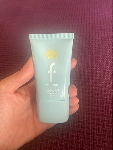 Flormar glow up sun base spf 50
