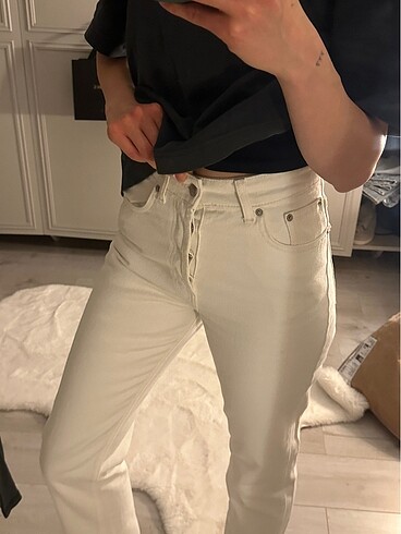36 Beden Kırık beyaz straight jean