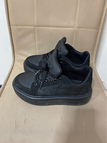 Diğer Siyah Sneaker