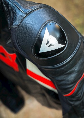 Dainese Avro D1 Pelle Deri Ceket & Dainese Manis D1 G2 Sırtlık - Görsel 6