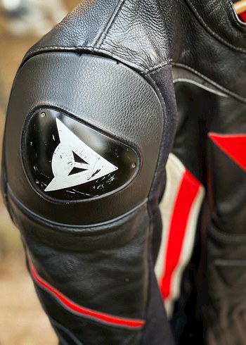 Dainese Avro D1 Pelle Deri Ceket & Dainese Manis D1 G2 Sırtlık - Görsel 5