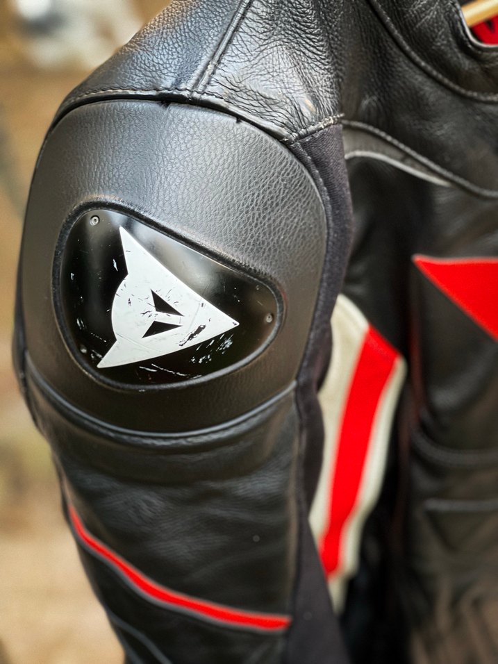 Dainese Avro D1 Pelle Deri Ceket & Dainese Manis D1 G2 Sırtlık - Görsel 5