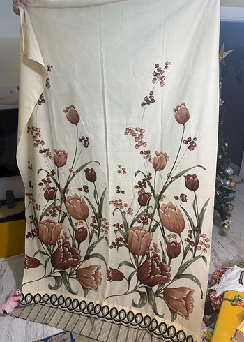 Kahverengi Çiçek Desenli Perde - Görsel 2