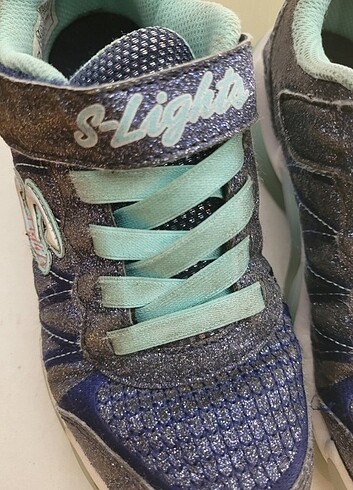 Skechers Sketchers yandan düğme ile aktifleşen ışıklı ayakkabı