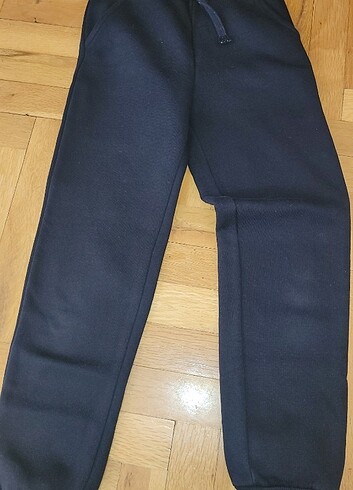 LC Waikiki Lcw siyah ici kalın esofman altı 7 -8 yaş