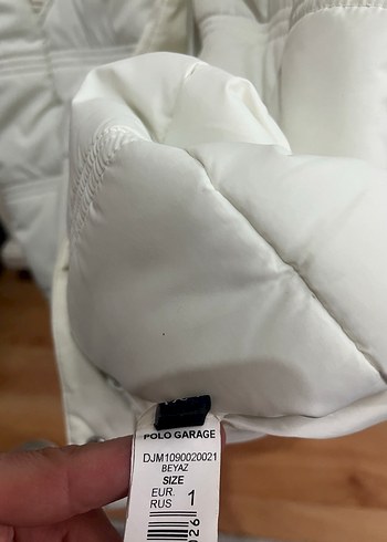 Sokak Stili Beyaz Midi Kadın Mont - Görsel 4