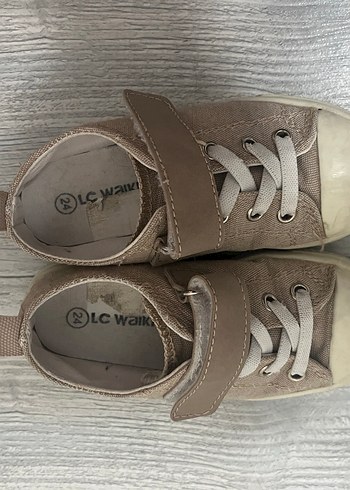 Çocuk Bej Velcro Detaylı Spor Ayakkabı - Görsel 3