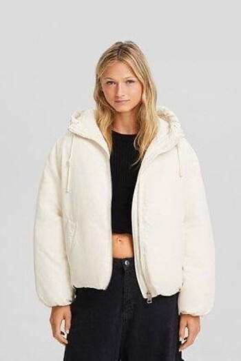 bershka kapüşonlu şişme mont