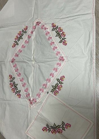 Nakışlı Beyaz Pastel Masa Örtüsü - Görsel 4