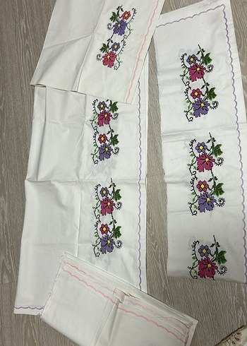 Nakışlı Beyaz Pastel Masa Örtüsü - Görsel 13