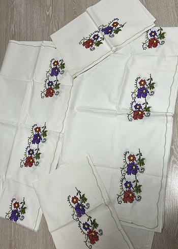 Nakışlı Beyaz Pastel Masa Örtüsü - Görsel 9