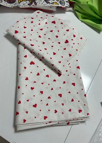 Bej Çiçek Desenli Nevresim ve Çarşaf Seti - Görsel 3