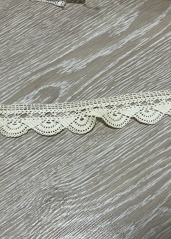 Çiçek Desenli El Yapımı Dantel Şerit - Görsel 4