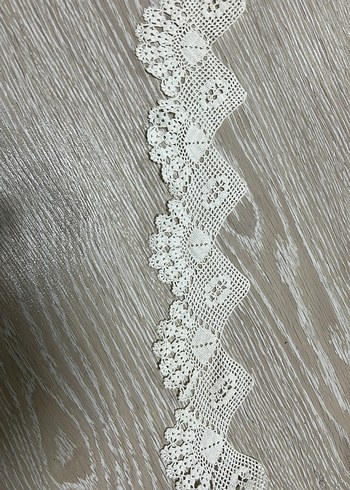 Çiçek Desenli El Yapımı Dantel Şerit - Görsel 2