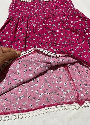 LC Waikiki Pembe çiçekli yazlık elbise