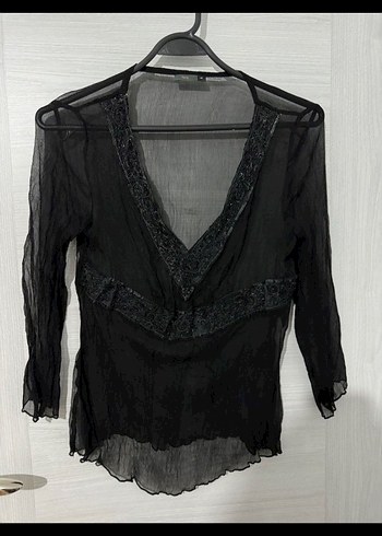 İşleme yakalı tül gotik bluz.
