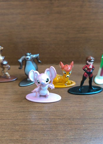 Disney Nano Metalfigs Gizemli Figür Serisi 3 - Görsel 3