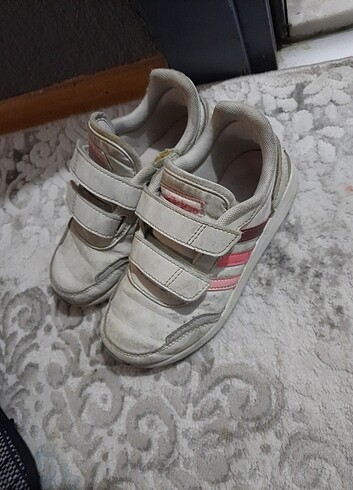 Adidas ayaykkabı