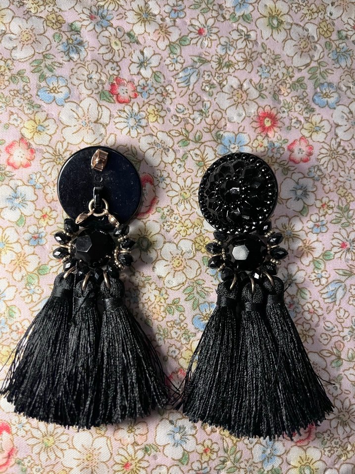 Uzun Püsküllü Siyah Bohem Küpe - Görsel 2