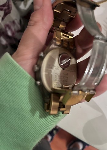 Swatch Parlak Altın Renkli Kadın Kol Saati - Görsel 2