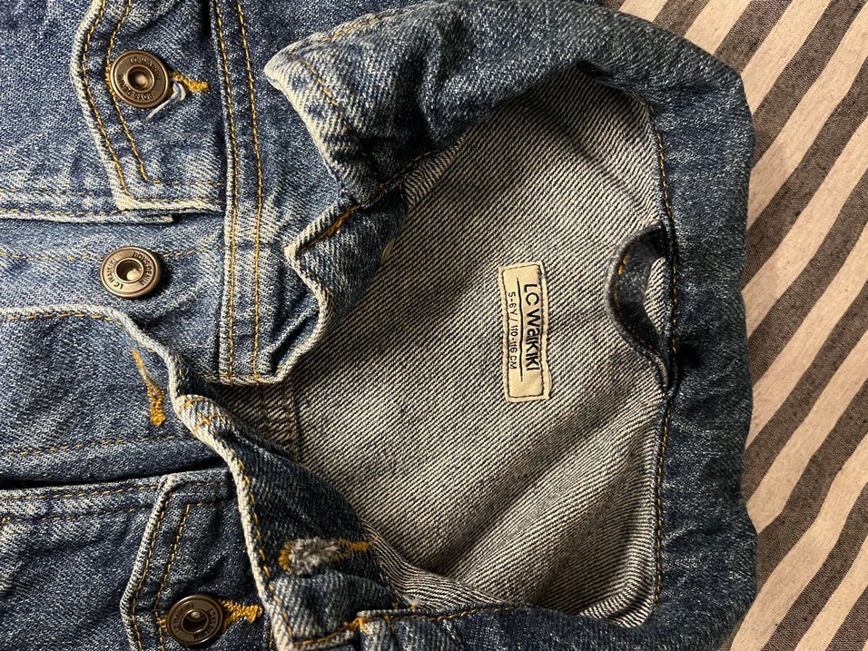 Çocuk Koyu Mavi Düğmeli Denim Ceket - Görsel 3