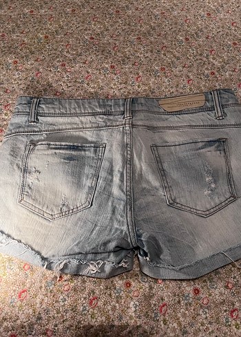 Mini Bol Kesim Denim Şort - Görsel 2