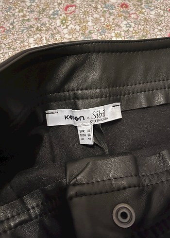 Siyah Deri  Mini Şort - Görsel 3