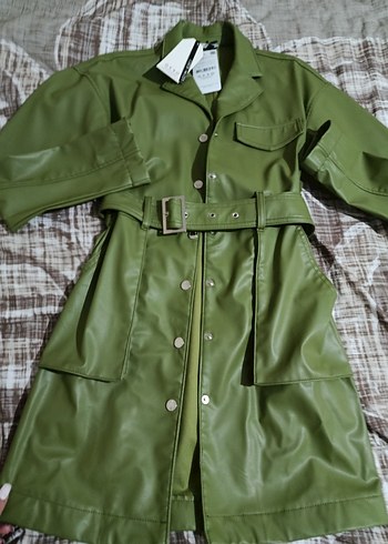 Kadın Yeşil Deri Kemerli Uzun Ceket - Görsel 3