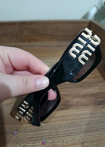 Miu Miu gözlük - Ana görsel