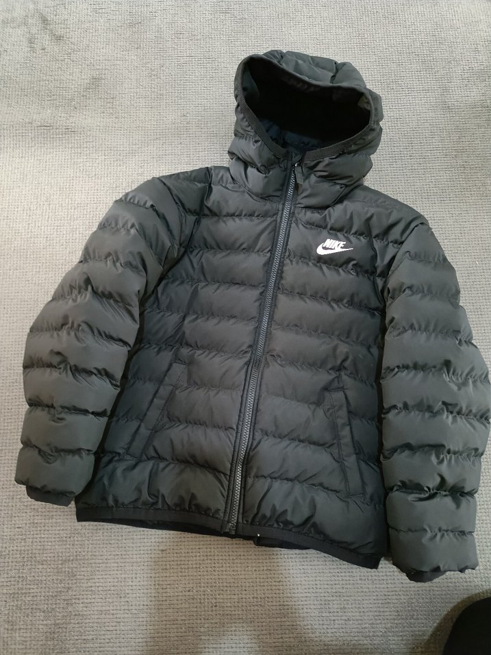 sıfır hiç kullanılmamış nike mont - Görsel 4