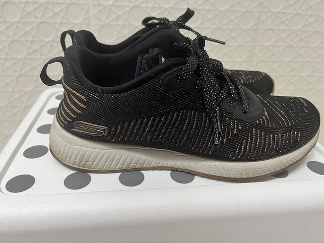 Skechers Skechers Kadın ayakkabı(siyah üzerine bronz simli)