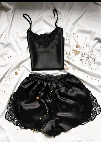 miorre Siyah Nakışlı Mini Askılı Pijama Takımı