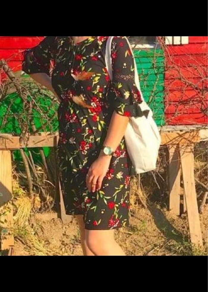 Çiçekli elbise - Görsel 2