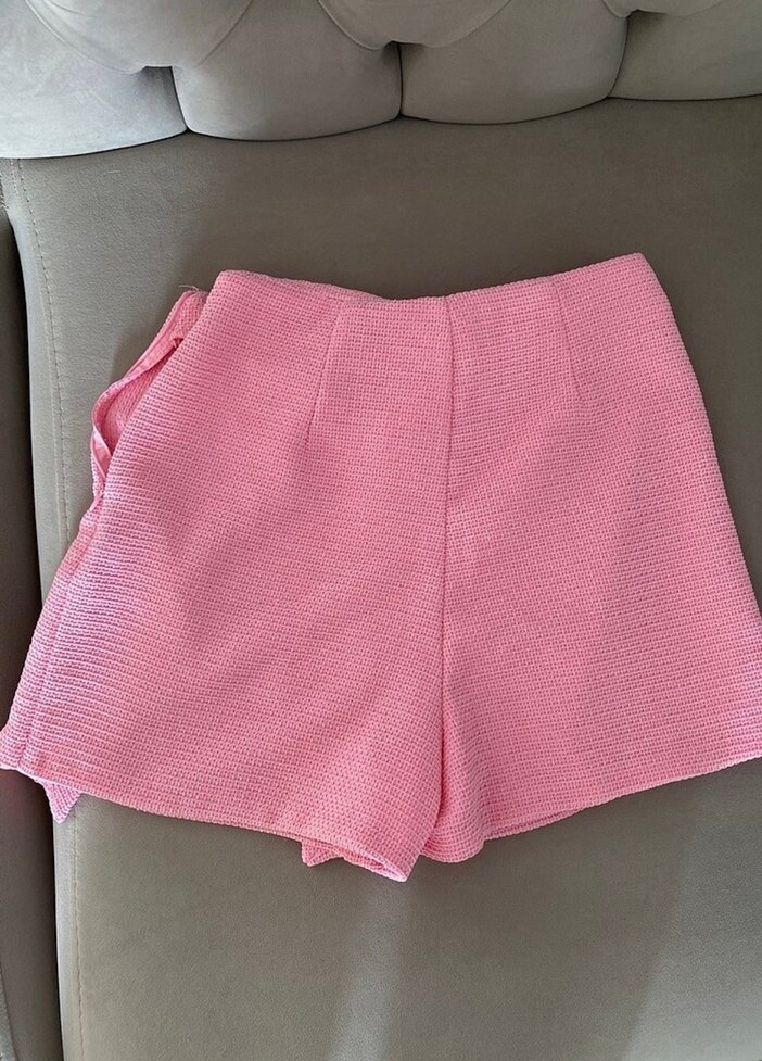 Düğmeli Pembe Mini Triko Şort - Görsel 2