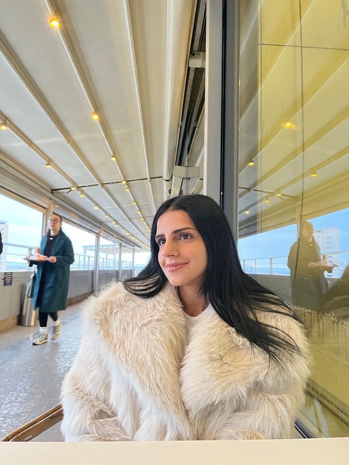 Beyaz Kürk Detaylı Midi Kadın Ceket - Görsel 4