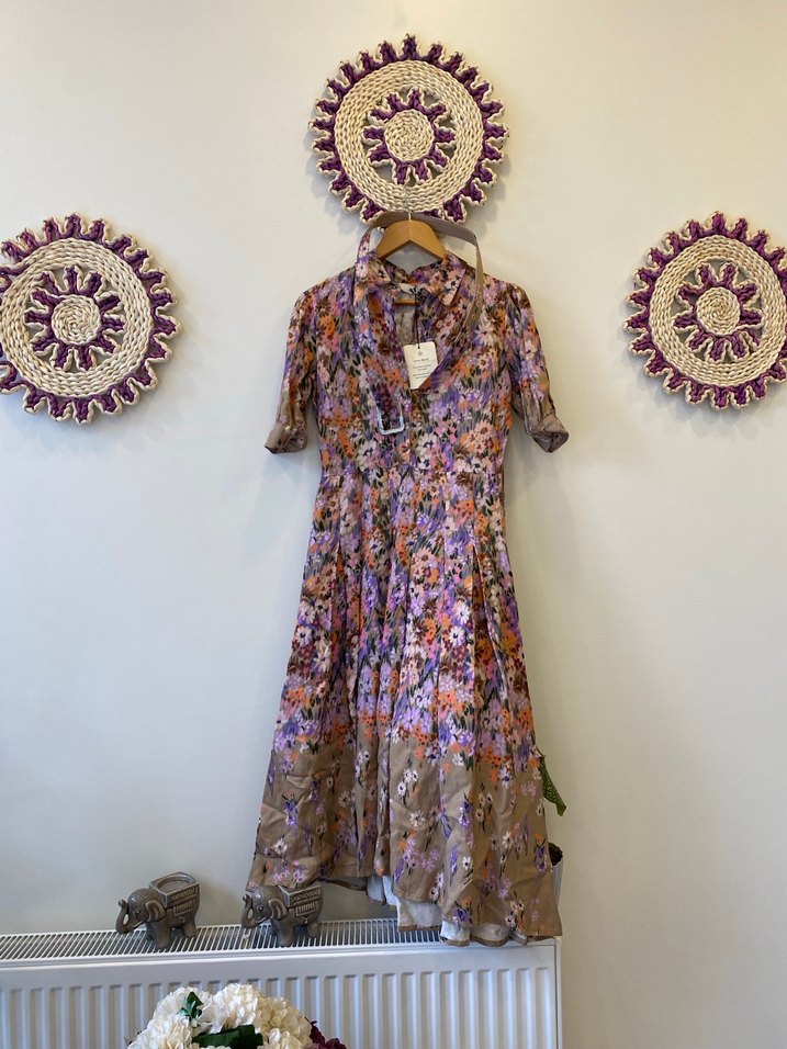 Vintage Tarzda Uzun Bej Çiçekli Elbise - Görsel 5