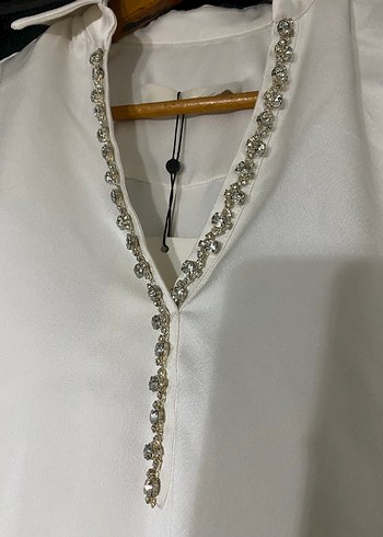 Adil ışık yakası taşlı saten gömlek - Görsel 7