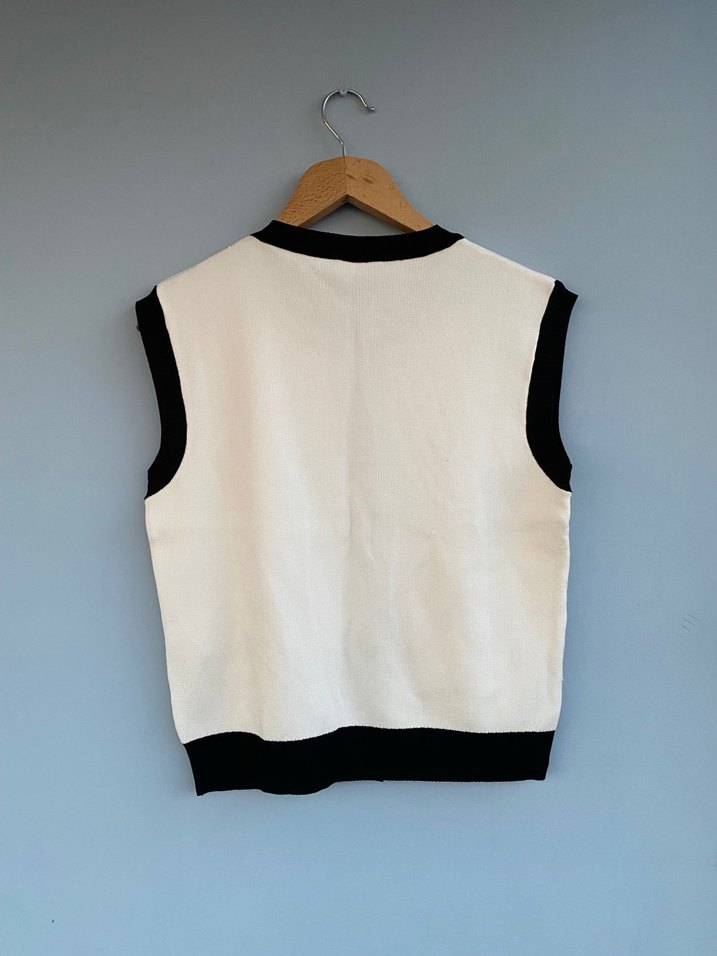 Adil ışık Düğmeli Kısa Beyaz Kadın Yelek - Görsel 4