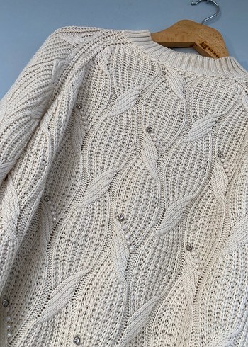 Yün örgülü inci ve taş detaylı ithal kazak - Görsel 2