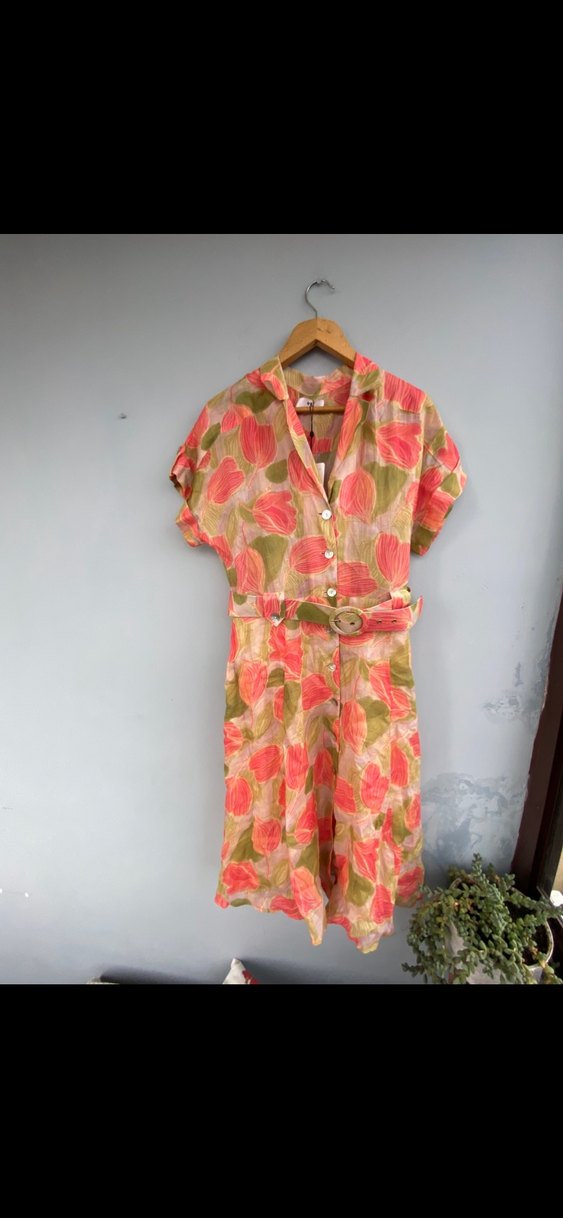 Adil ışık desenli kemerli elbise - Görsel 4